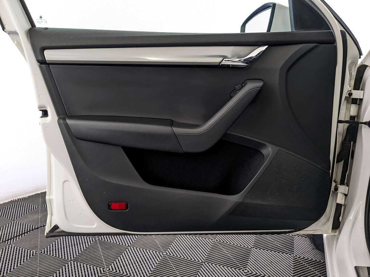 Skoda Octavia б/у, 2015, Механическая. Фото: #14