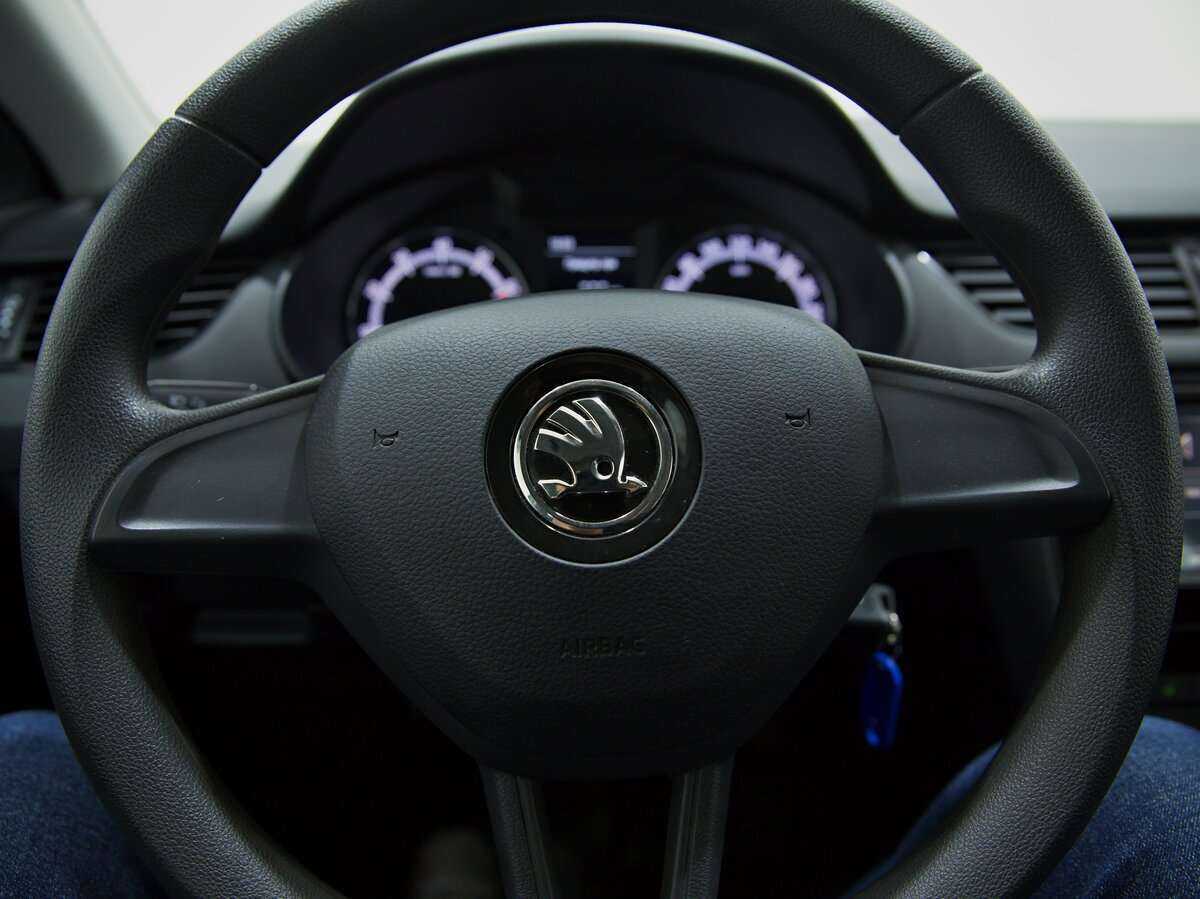 Skoda Octavia б/у, 2019, Механическая. Фото: #10