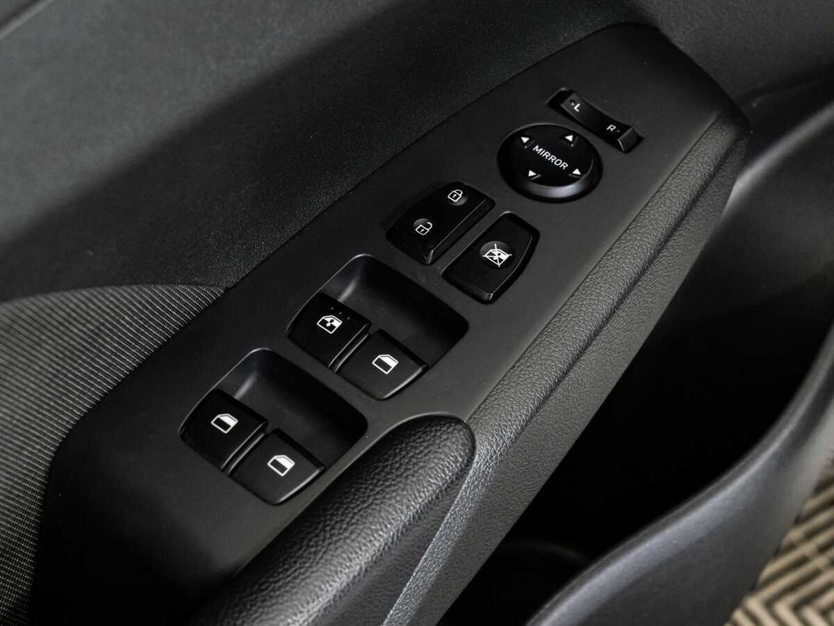 Hyundai Solaris б/у, 2021, Механическая. Фото: #14