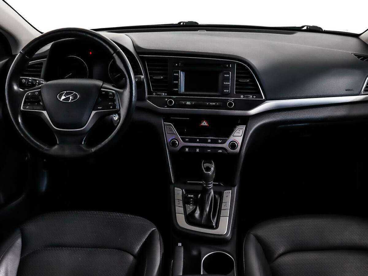 Hyundai Elantra б/у, 2017, Автоматическая. Фото: #11