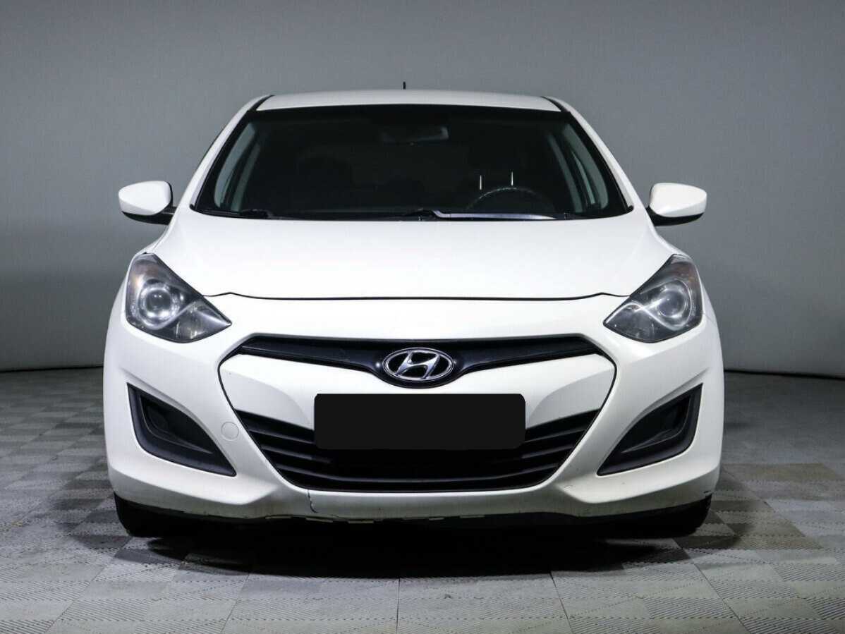 Hyundai i30 б/у, 2013, Механическая. Фото: #1