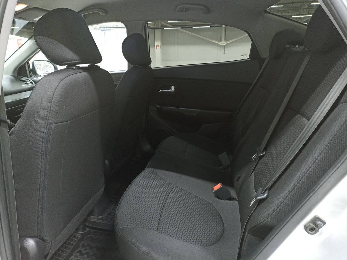 Kia Rio б/у, 2015, Автоматическая. Фото: #11