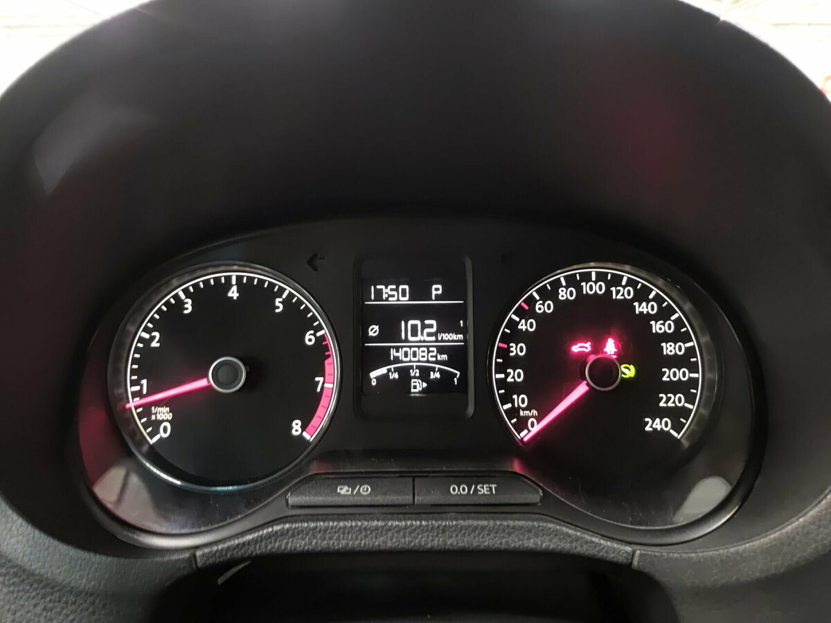 Volkswagen Polo б/у, 2016, Роботизированная. Фото: #11