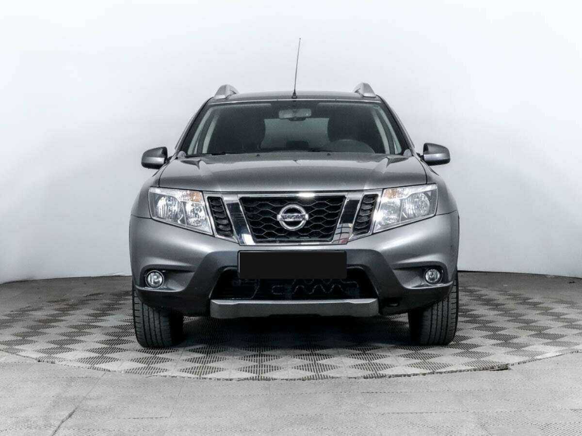 Nissan Terrano б/у, 2016, Механическая. Фото: #1