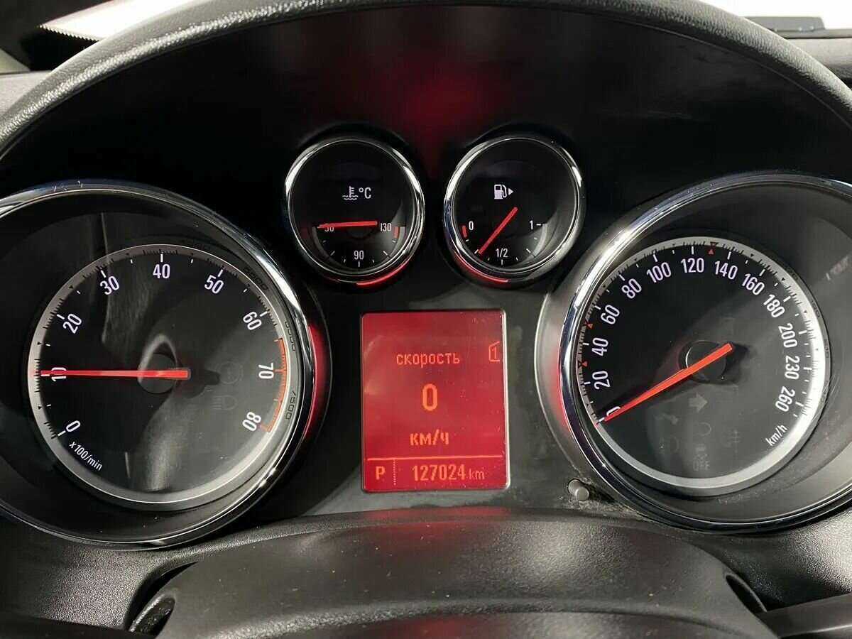 Opel Astra б/у, 2013, Автоматическая. Фото: #16