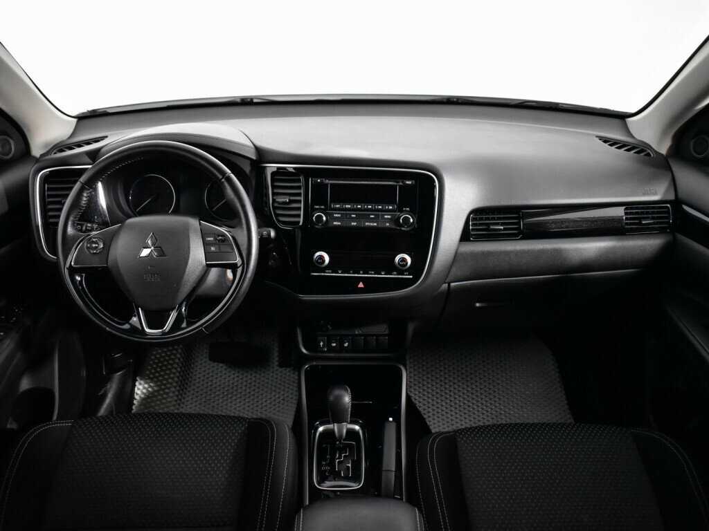 Mitsubishi Outlander б/у, 2020, Вариатор. Фото: #11