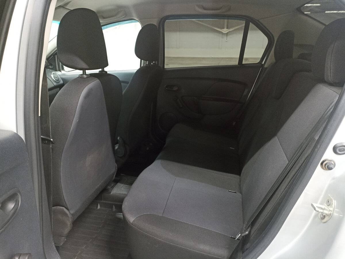 Renault Logan б/у, 2017, Механическая. Фото: #11