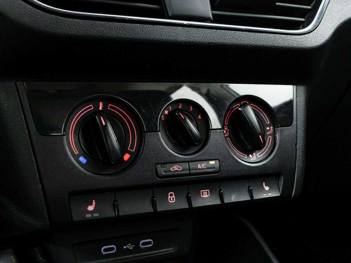 Volkswagen Polo б/у, 2021, Автоматическая. Фото: #13