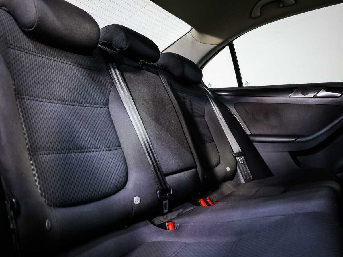 Volkswagen Jetta б/у, 2012, Механическая. Фото: #11