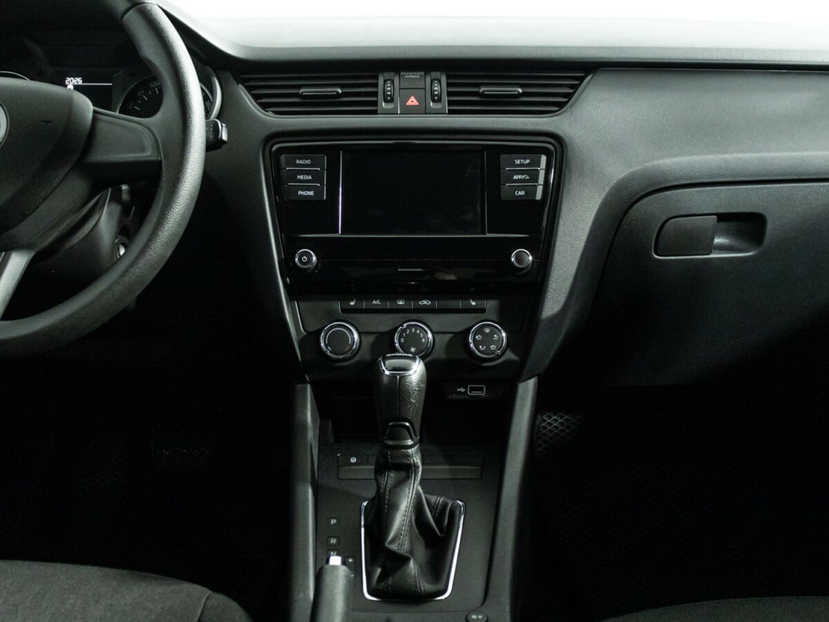 Skoda Octavia б/у, 2018, Автоматическая. Фото: #12