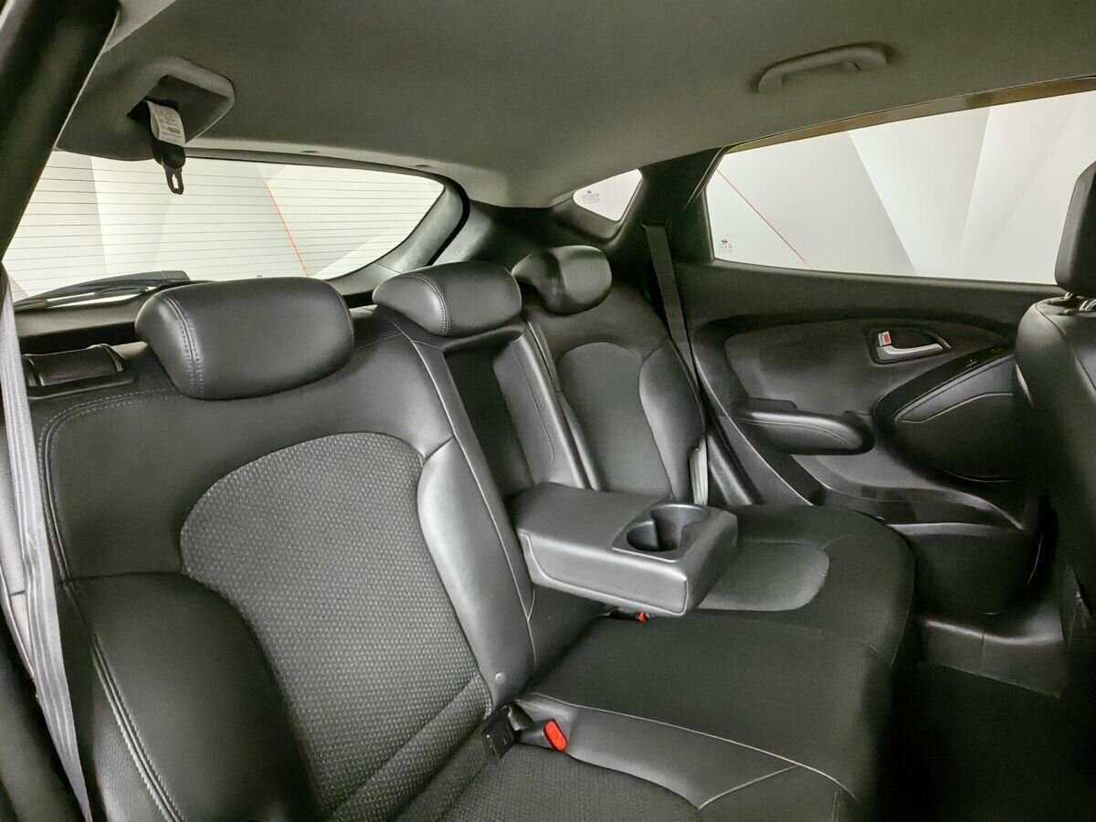 Hyundai ix35 б/у, 2012, Автоматическая. Фото: #11