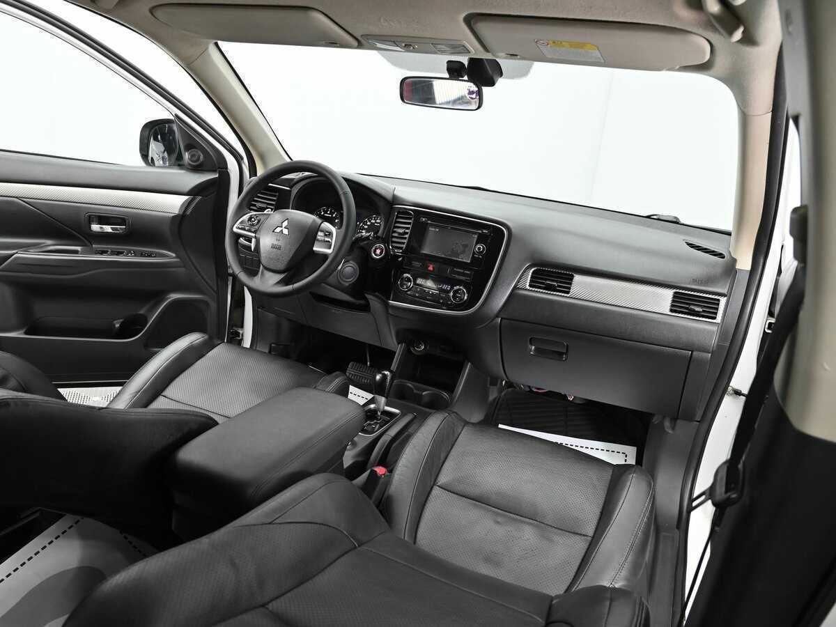 Mitsubishi Outlander б/у, 2012, Вариатор. Фото: #8