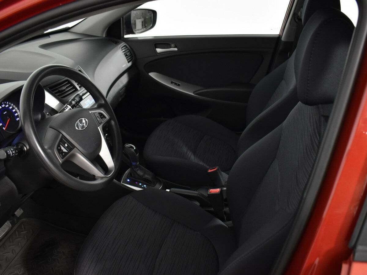 Hyundai Solaris б/у, 2014, Автоматическая. Фото: #8