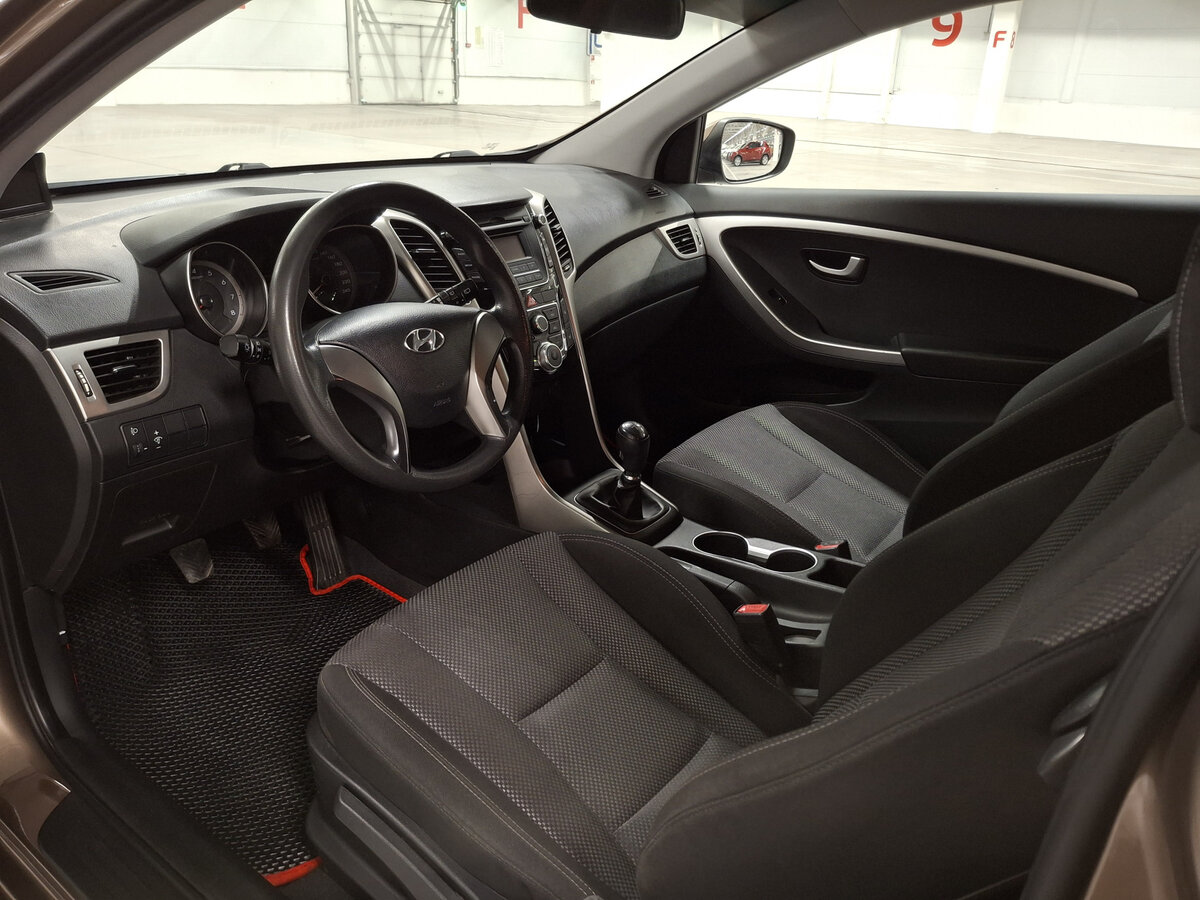 Hyundai i30 б/у, 2013, Механическая. Фото: #15