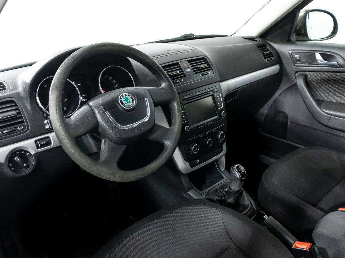 Skoda Yeti б/у, 2012, Механическая. Фото: #9