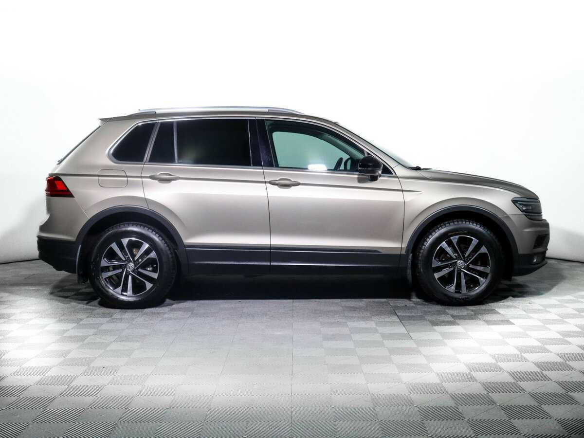 Volkswagen Tiguan б/у, 2020, Роботизированная. Фото: #3