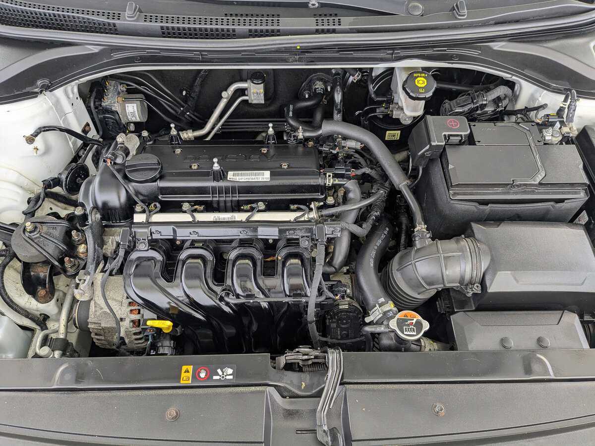 Hyundai Solaris б/у, 2017, Механическая. Фото: #8