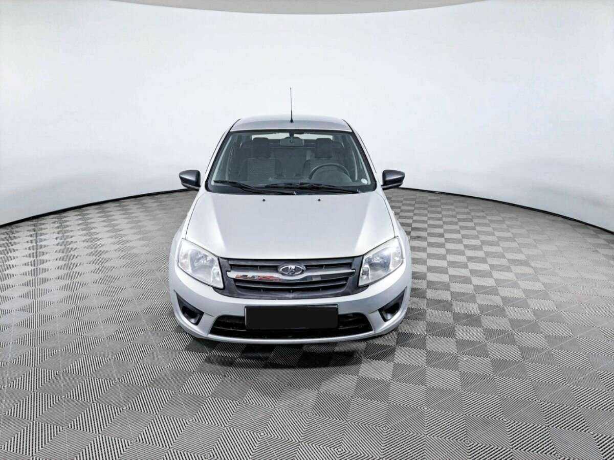 Lada (ВАЗ) Granta б/у, 2017, Механическая. Фото: #1