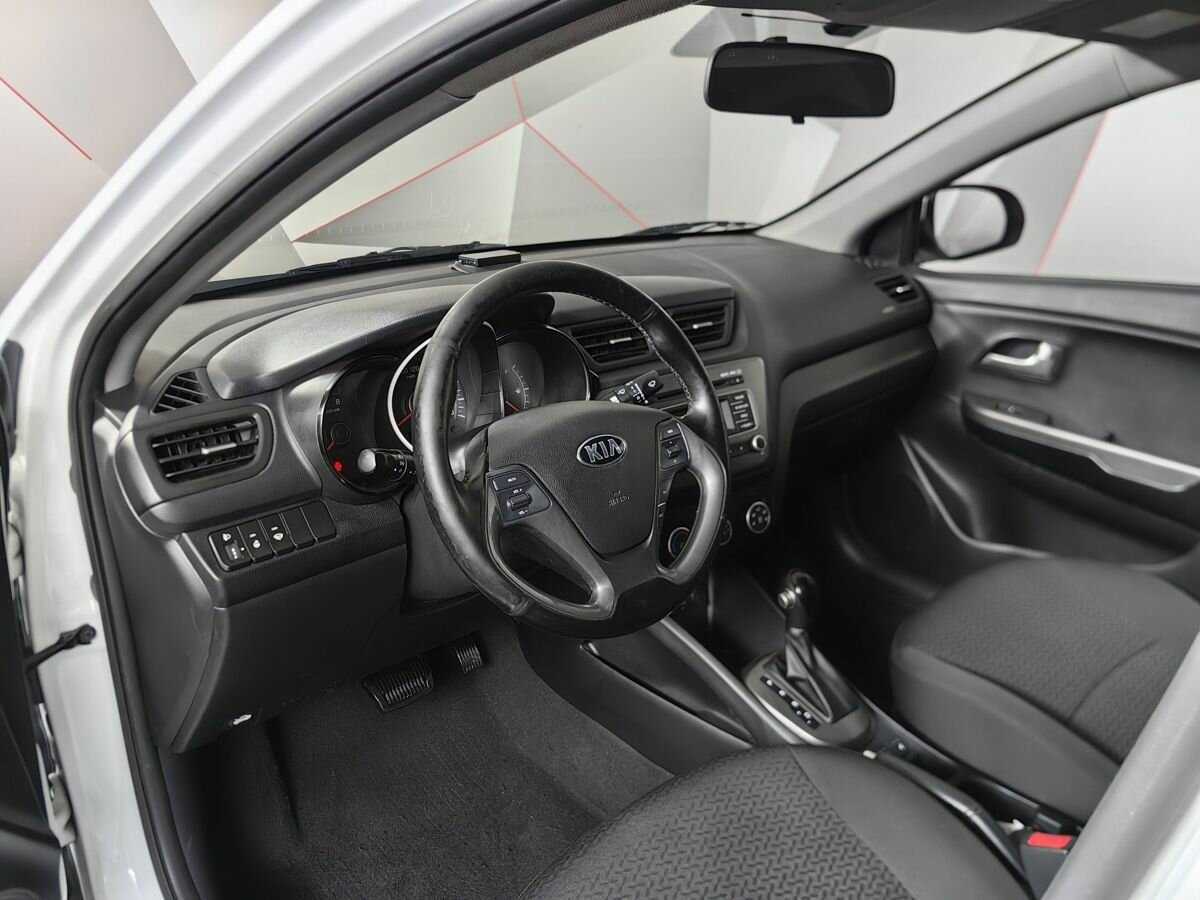 Kia Rio б/у, 2017, Автоматическая. Фото: #12