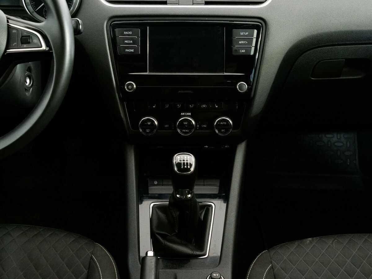 Skoda Octavia б/у, 2017, Механическая. Фото: #10