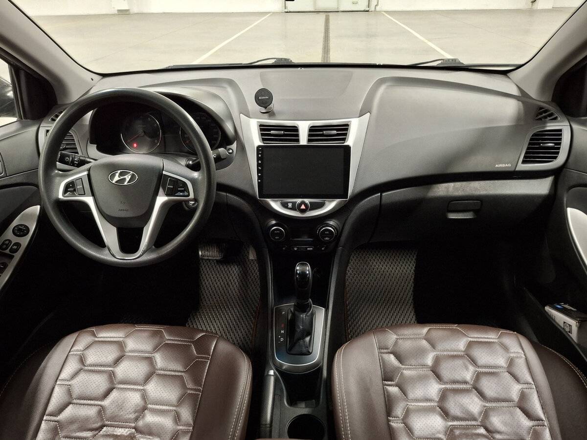 Hyundai Solaris б/у, 2016, Автоматическая. Фото: #13