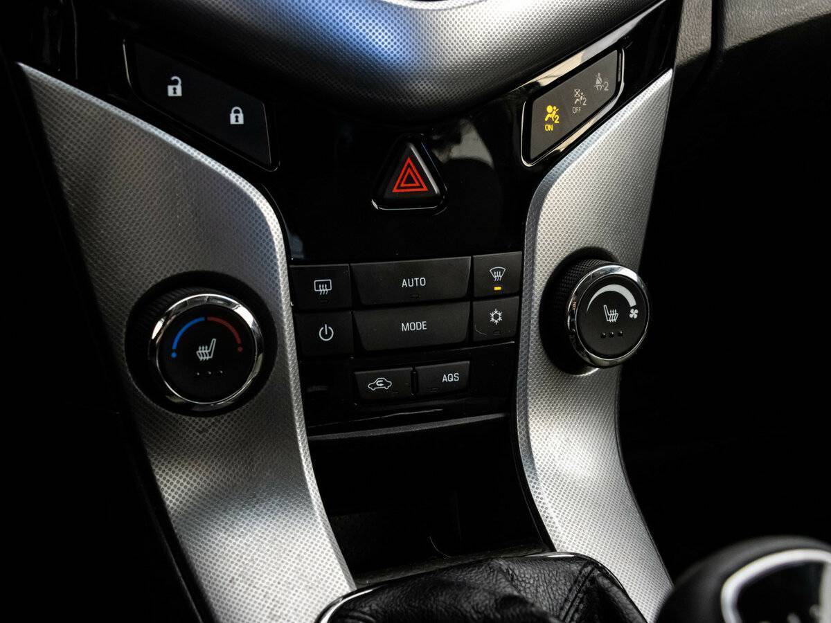 Chevrolet Cruze б/у, 2012, Механическая. Фото: #11