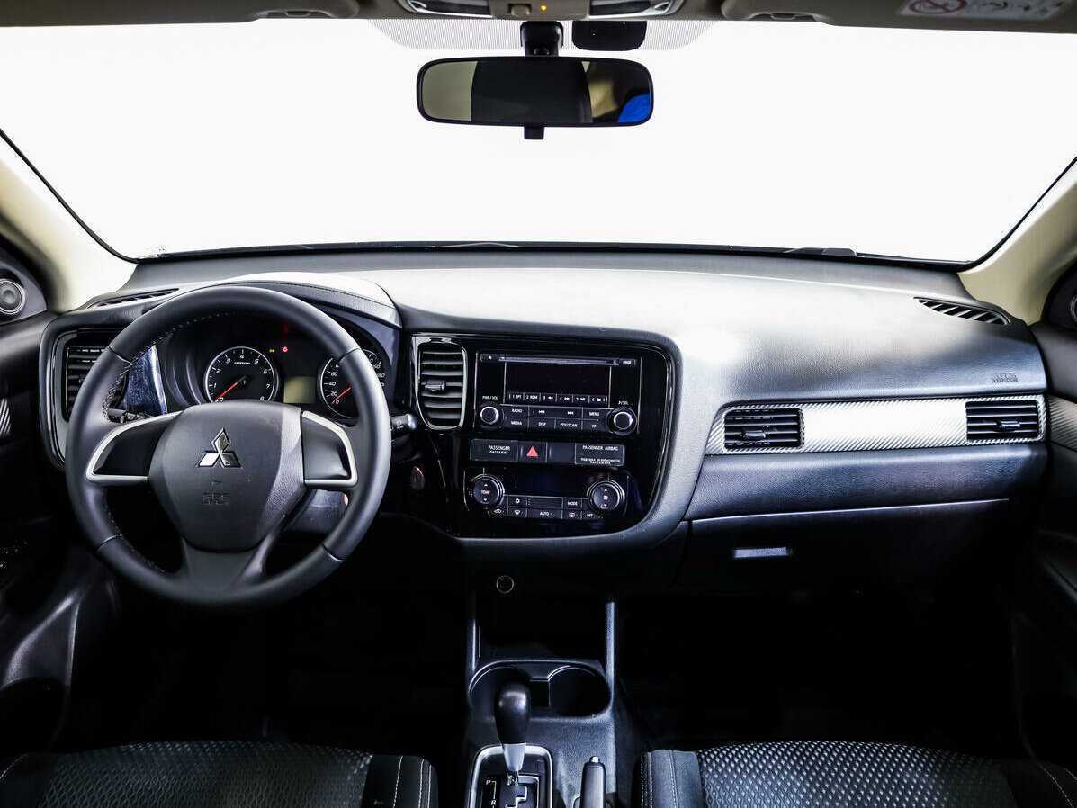 Mitsubishi Outlander б/у, 2015, Вариатор. Фото: #8