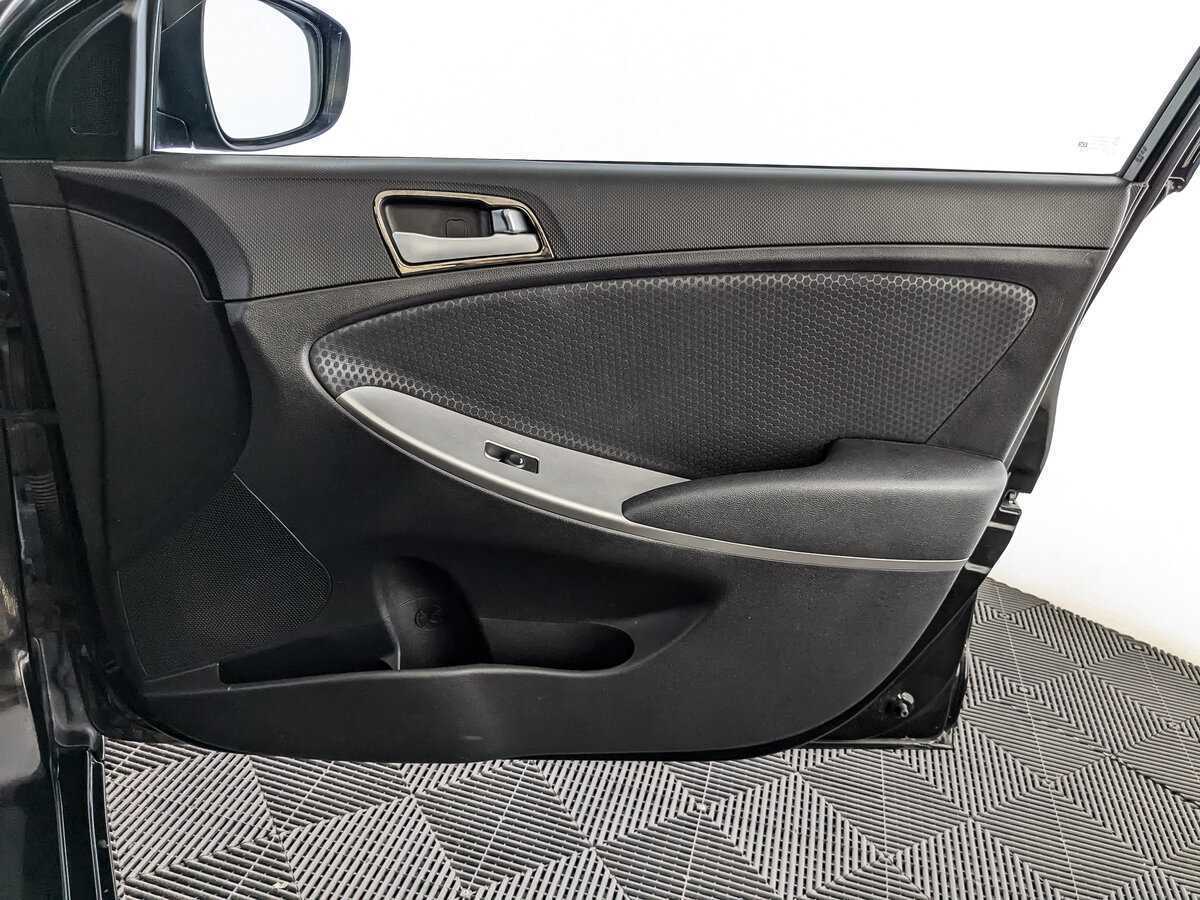 Hyundai Solaris б/у, 2015, Автоматическая. Фото: #19