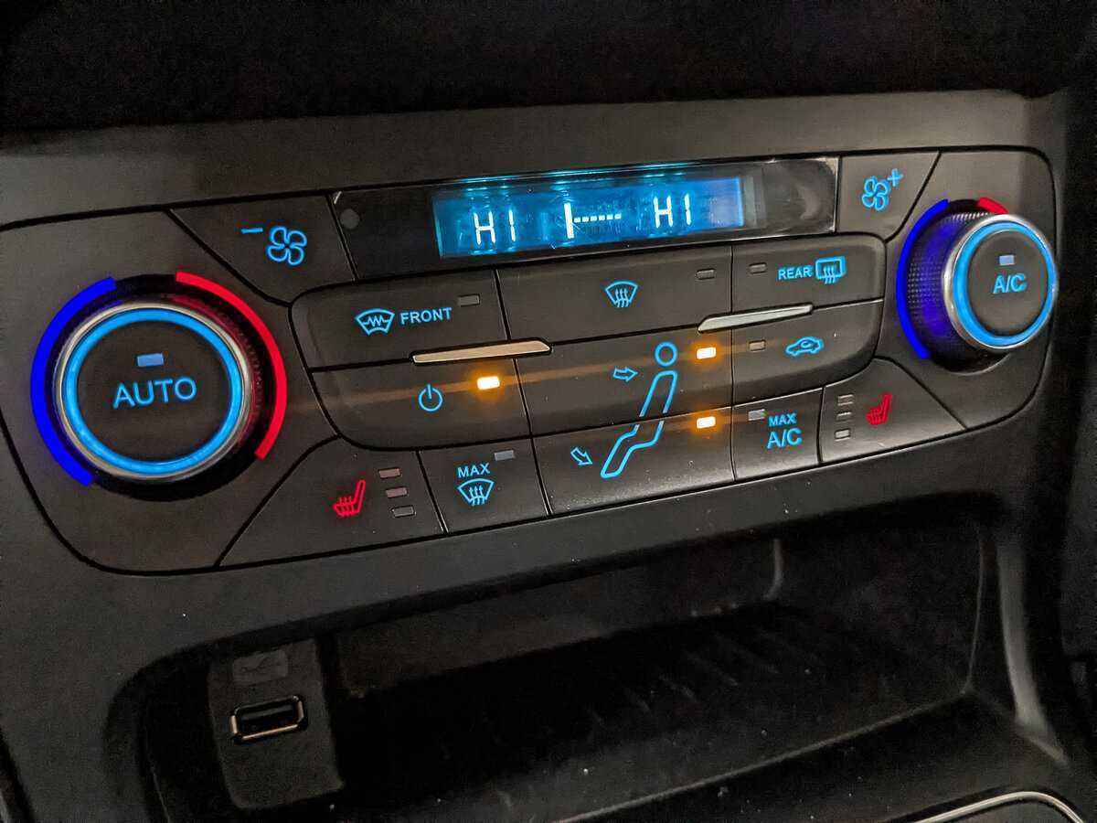 Ford Focus б/у, 2016, Автоматическая. Фото: #20