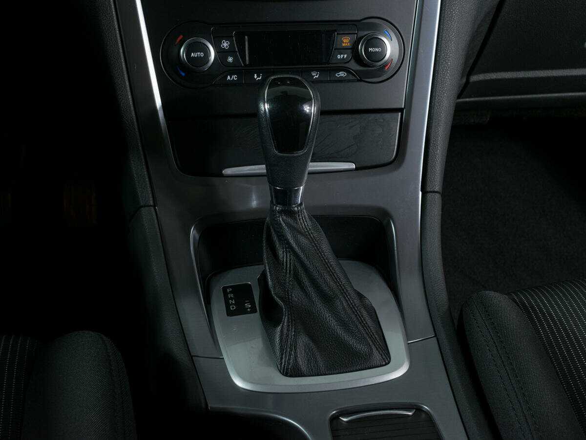 Ford Mondeo б/у, 2013, Автоматическая. Фото: #15