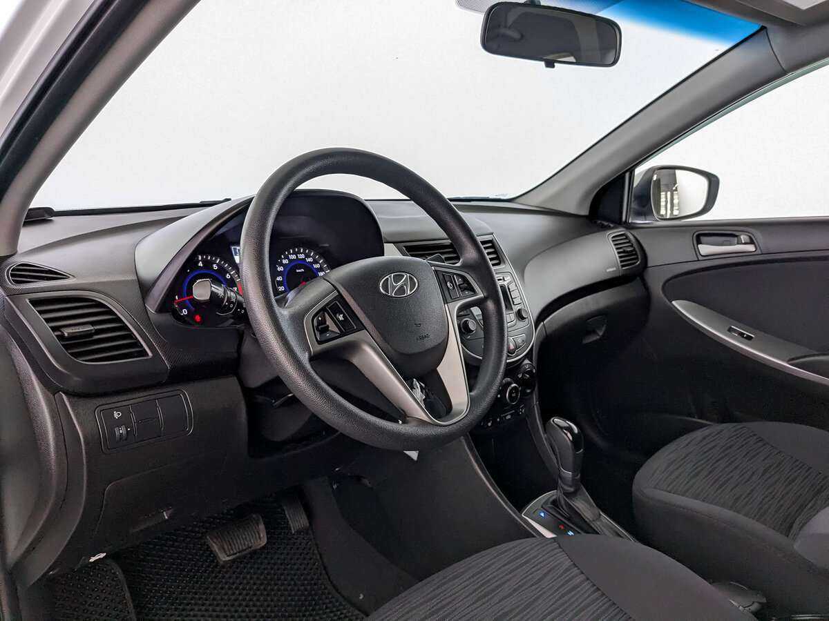 Hyundai Solaris б/у, 2015, Автоматическая. Фото: #11