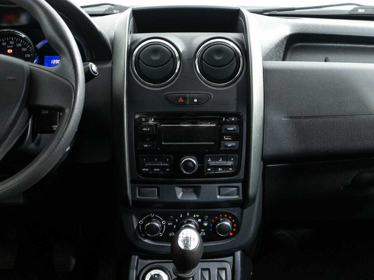 Renault Duster б/у, 2016, Механическая. Фото: #13