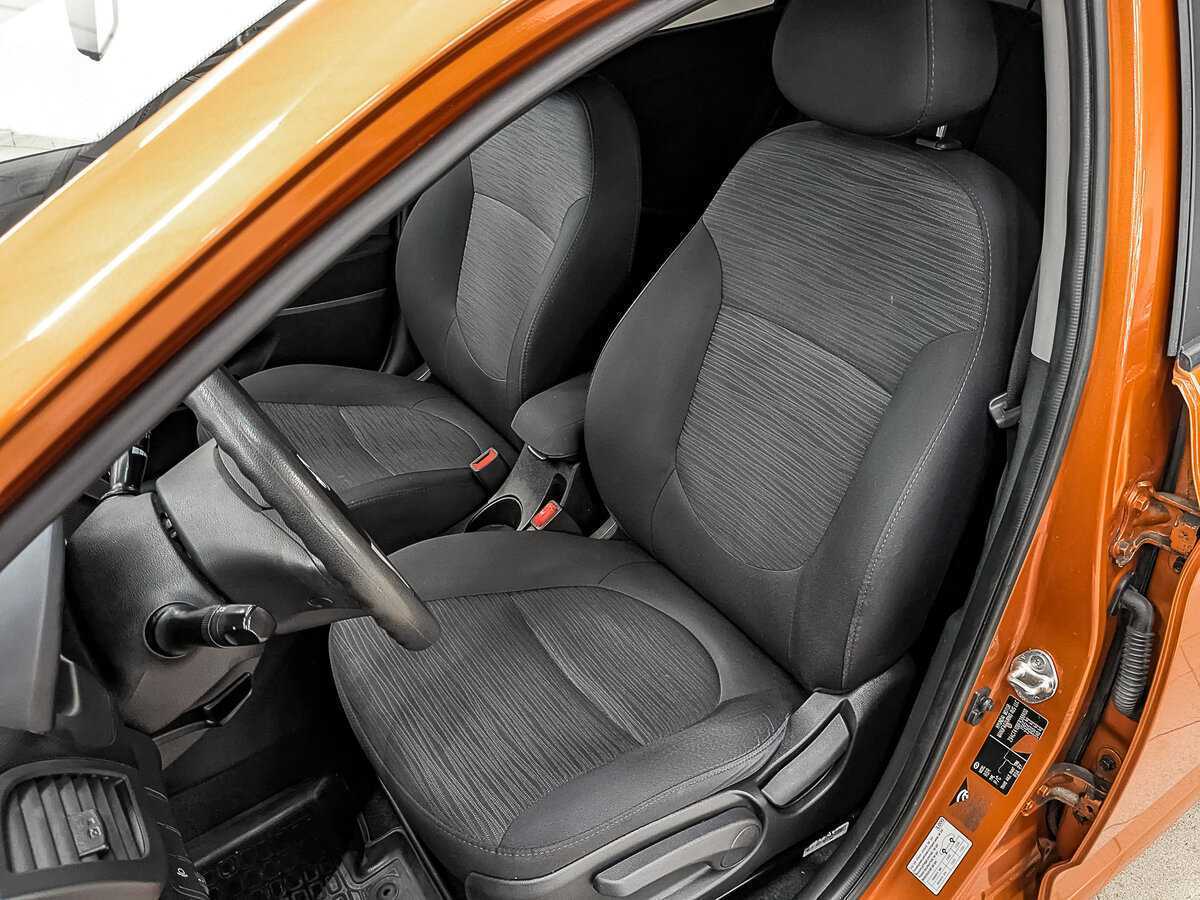 Hyundai Solaris б/у, 2015, Автоматическая. Фото: #17