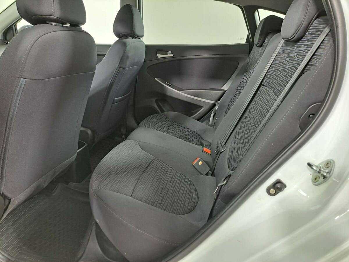 Hyundai Solaris б/у, 2014, Автоматическая. Фото: #9