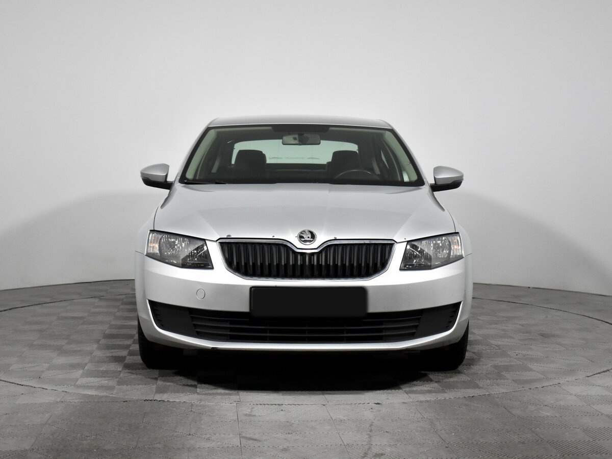 Skoda Octavia б/у, 2015, Механическая. Фото: #1
