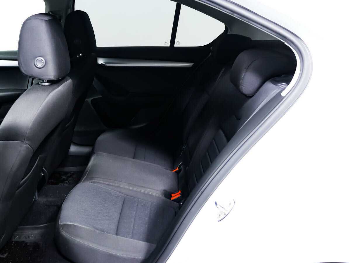 Skoda Octavia б/у, 2016, Роботизированная. Фото: #11