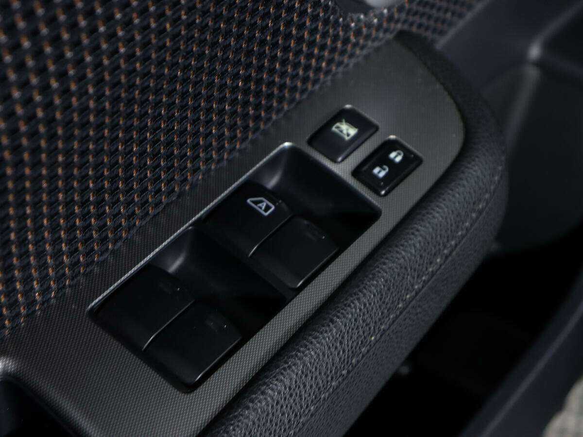 Nissan Tiida б/у, 2012, Автоматическая. Фото: #15