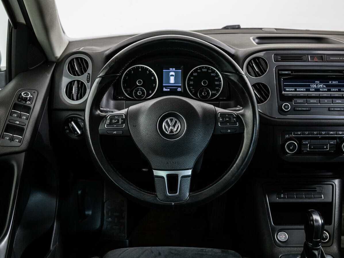 Volkswagen Tiguan б/у, 2012, Автоматическая. Фото: #11