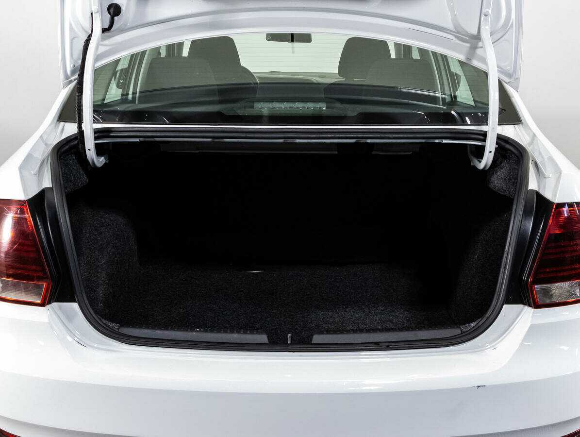 Volkswagen Polo б/у, 2020, Автоматическая. Фото: #15