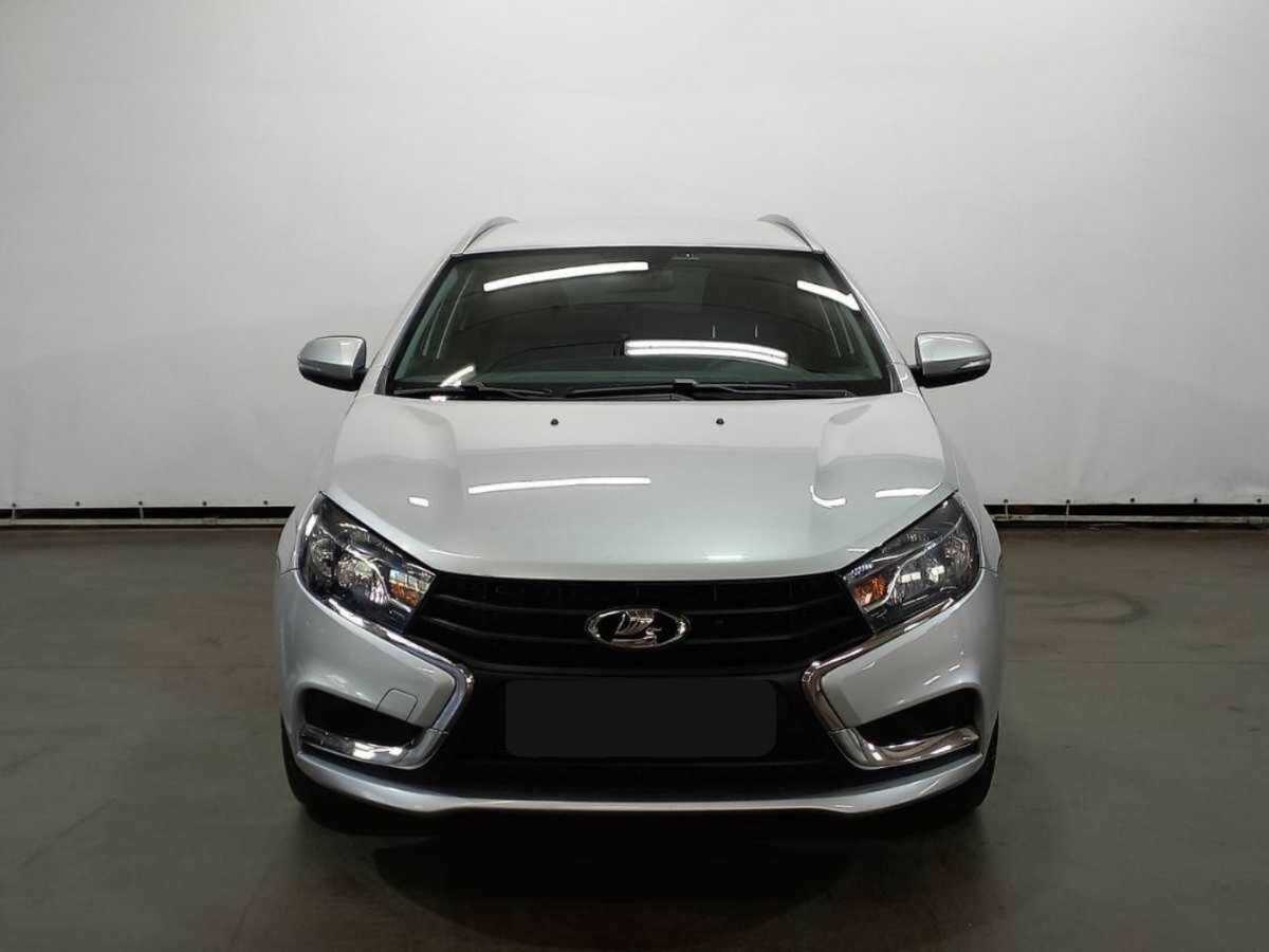 Lada (ВАЗ) Vesta б/у, 2021, Механическая. Фото: #1