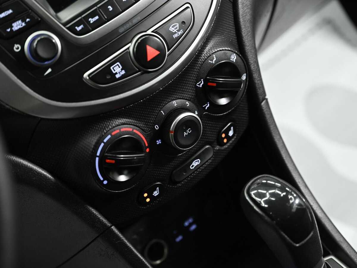 Hyundai Solaris б/у, 2015, Автоматическая. Фото: #10