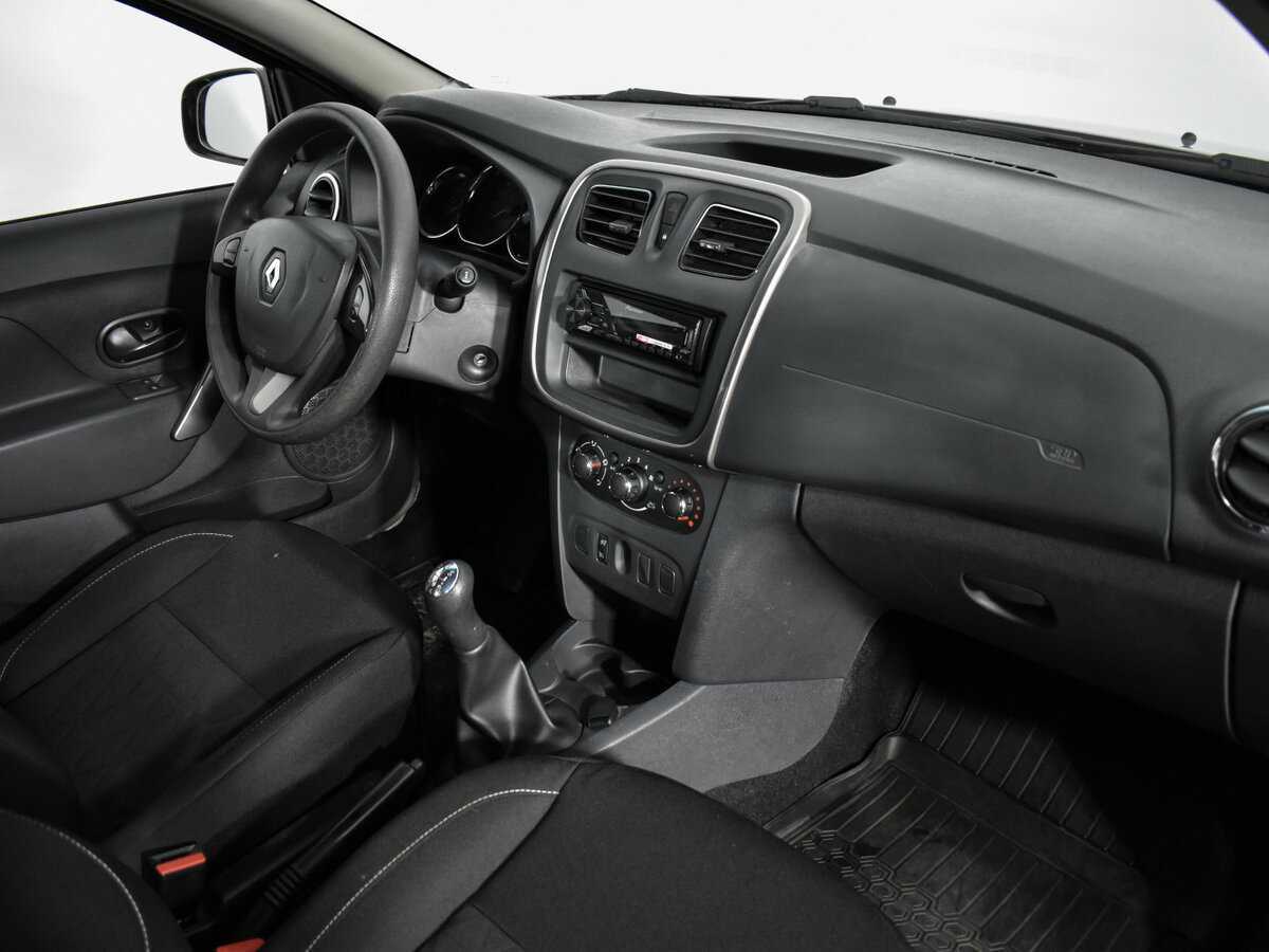 Renault Sandero б/у, 2017, Механическая. Фото: #17