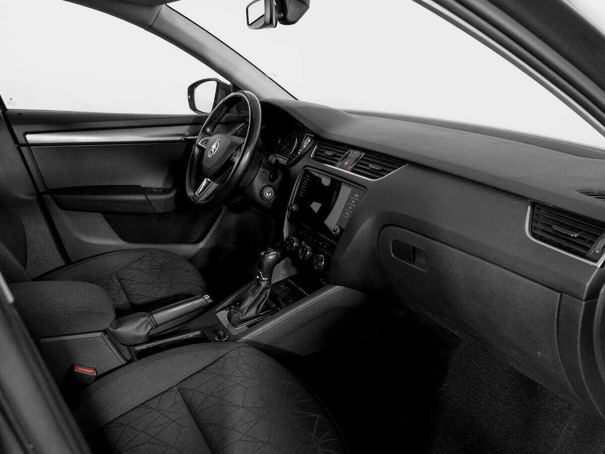 Skoda Octavia б/у, 2018, Роботизированная. Фото: #8