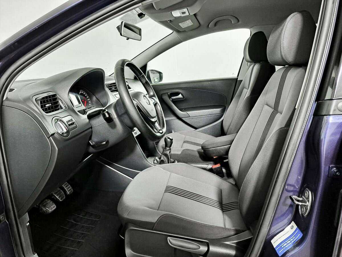 Volkswagen Polo б/у, 2016, Механическая. Фото: #11