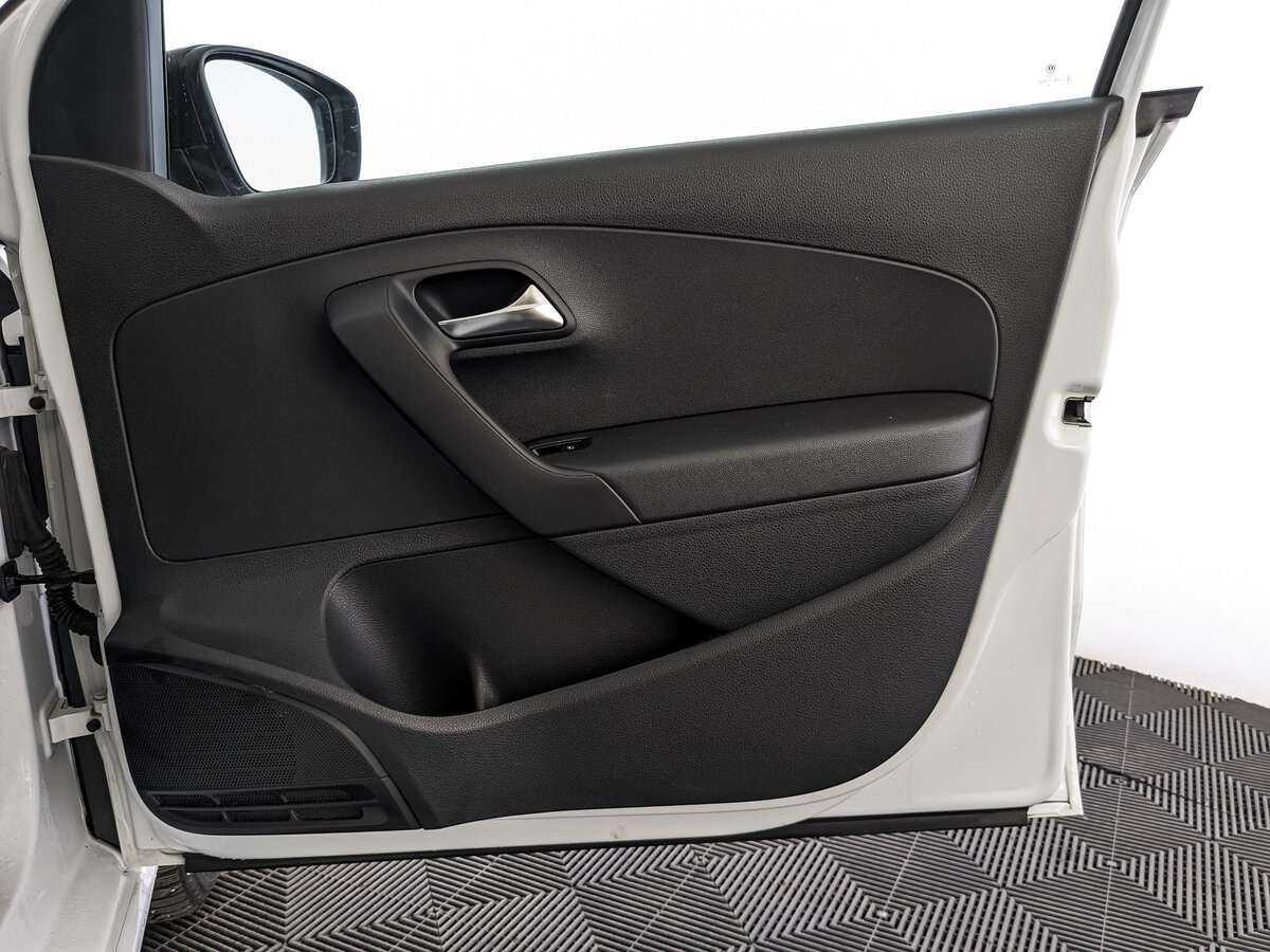 Volkswagen Polo б/у, 2019, Автоматическая. Фото: #23
