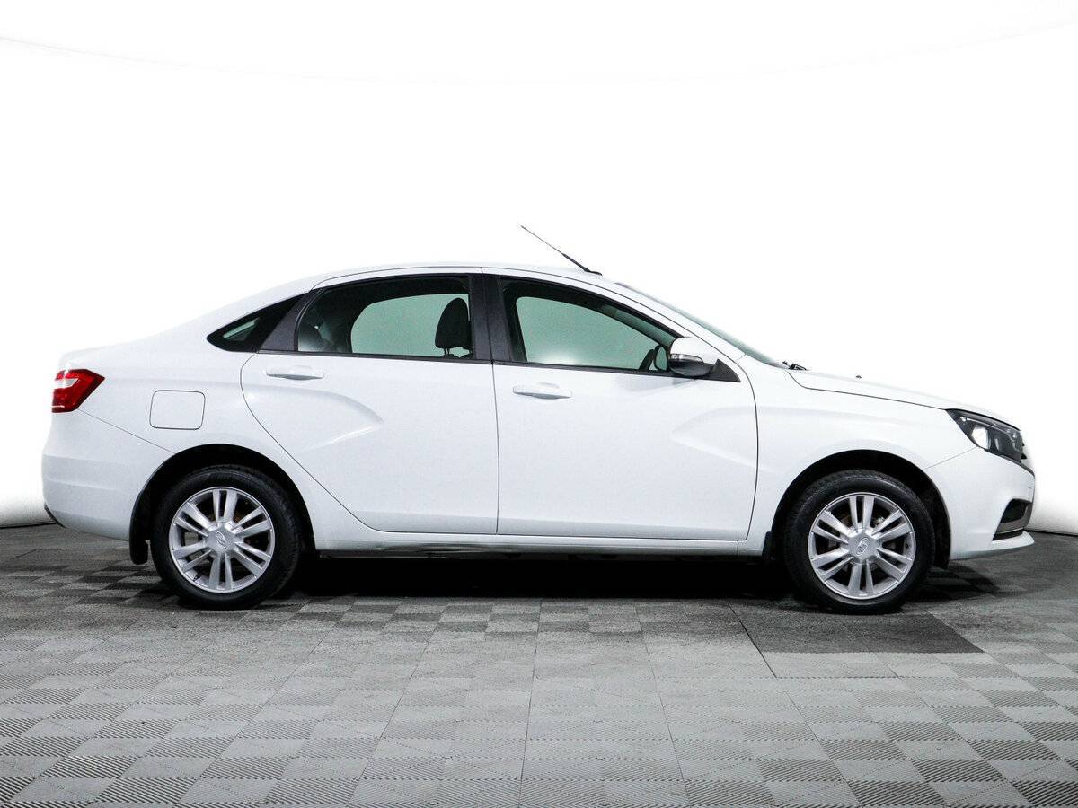 Lada (ВАЗ) Vesta б/у, 2018, Механическая. Фото: #3