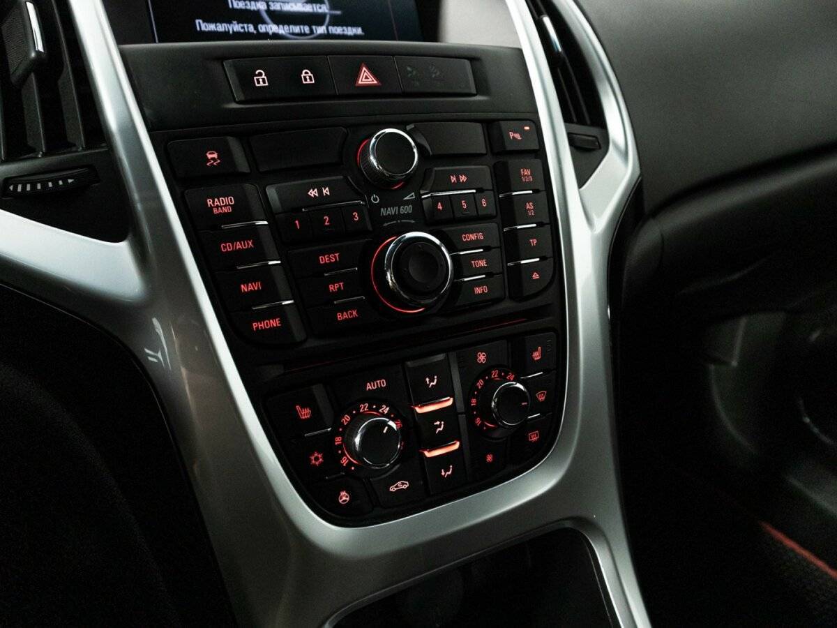 Opel Astra б/у, 2013, Автоматическая. Фото: #16