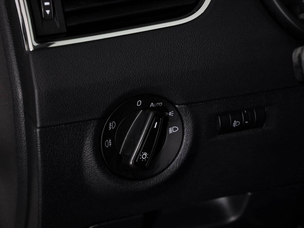 Skoda Octavia б/у, 2015, Роботизированная. Фото: #12