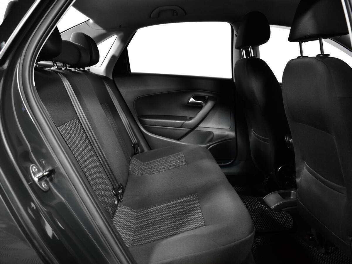 Volkswagen Polo б/у, 2013, Механическая. Фото: #9