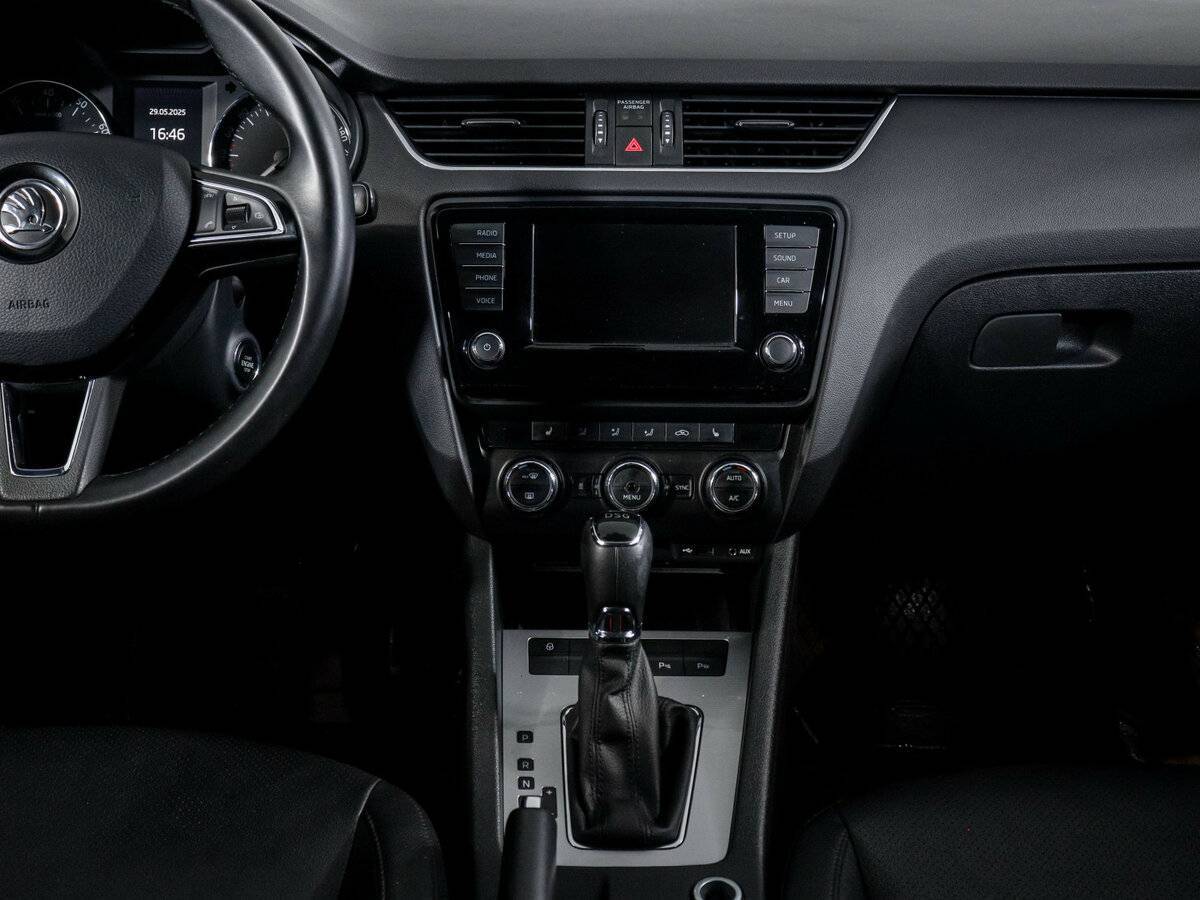 Skoda Octavia б/у, 2016, Роботизированная. Фото: #12